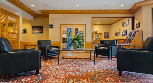 Invermere Inn