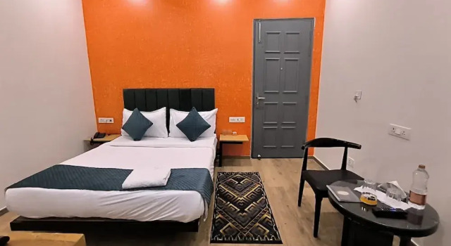 Hotel 7 Star, Забронировать Отель Отели Нью-Дели с завтраком, Завтраки