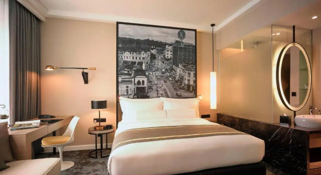 Двухместный номер Deluxe Hotel Stripes Kuala Lumpur, Autograph Collection