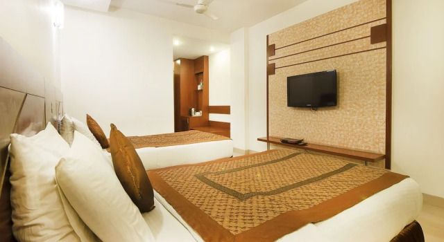 Asian Suites - The Pearl A-586, Забронировать Отель Гургаон 