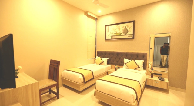 Standard double chambre Pine Regency - Aravali's Peak view