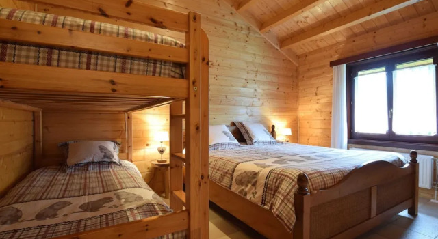 Splendid Chalet in Durbuy With Garden