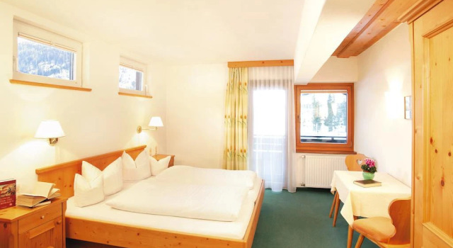 Tirolerhof, Забронировать Отель Отели Тироля 3 звезды, 3*