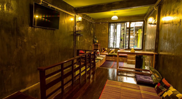 Кровать в общем номере Hometown Hostel