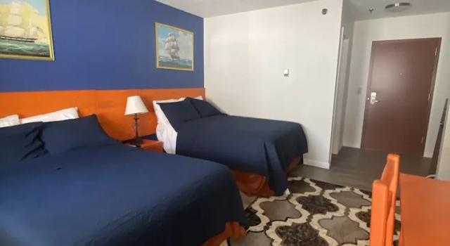Четырёхместный номер Comfort Ships Inn