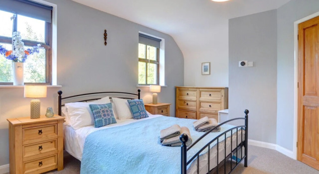 Restful Holiday Home in Glandwr near River, Varaa Hotelli Llanboidy Glamorgan