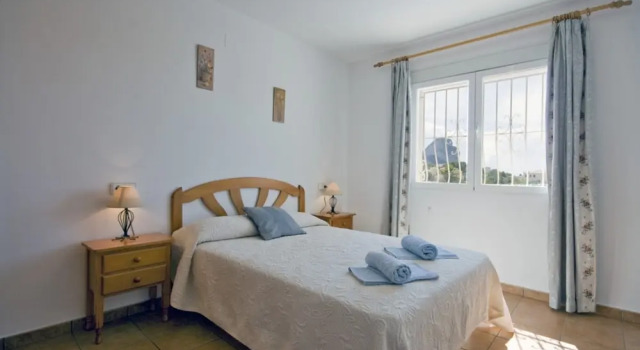 Villa - 4 Bedrooms with Pool and WiFi - 105014