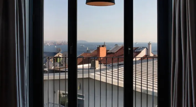 Номер Deluxe с видом на море Апарт-отель Ando Living Taksim Gumussuyu