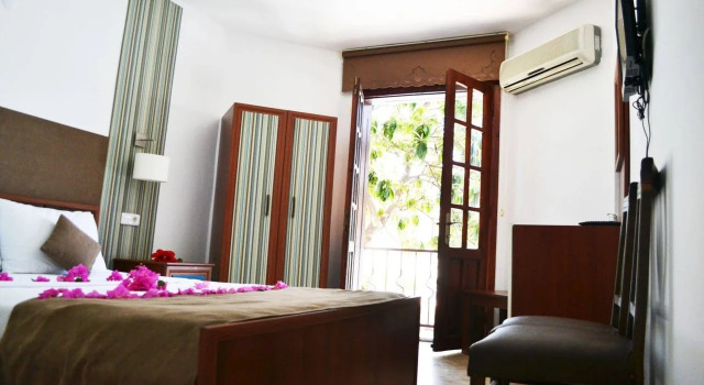Oskay Hotel, Rezervovat Hotel Hotely v Mugla s parkováním, Parkování
