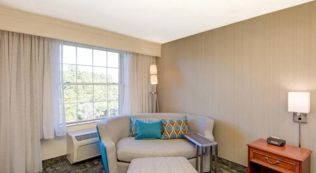 Номер Standard Courtyard by Marriott Chapel Hill