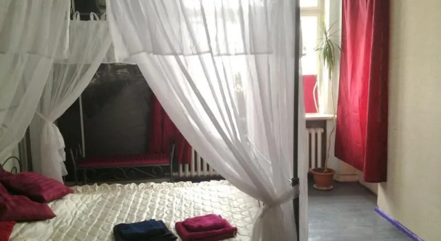 Lilit House