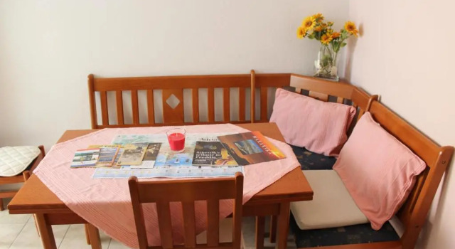 Apartments Petric, Rezerwuj Apartament Hotele w Split-Dalmatia County z parkingiem, Parking