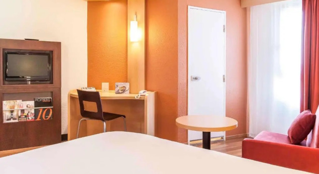 Трёхместный номер Standard ibis Poitiers Centre