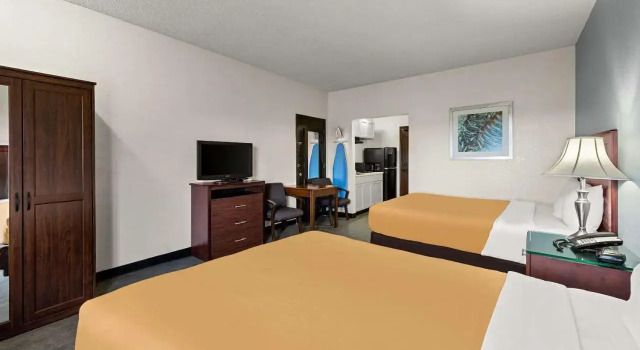 Comfort Inn Kansas City International Airport