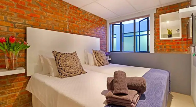 Номер Classic Happy Rhino Hotel