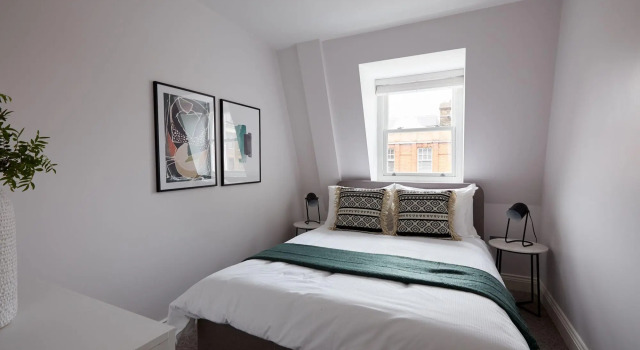 5VH Virginia House, 31 Bloomsbury Way, Забронировать Отель Бизнес-отели Англии, 4* 5*