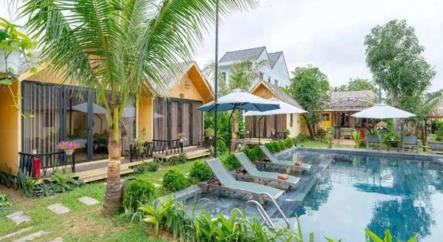 Phoenix Hotel Bungalow