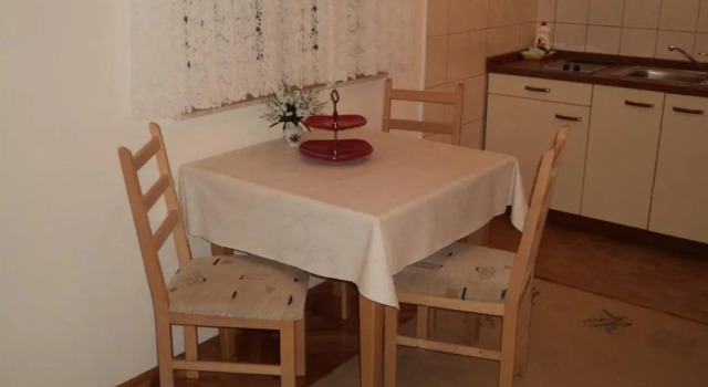 Апартаменты с балконом и с красивым видом из окна Apartments Racetin