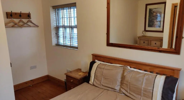 3 BR Ensuite Cottage Private Garden & Parking Near St Neots, Rezervasyon Tatil Evi Merseyside villalar, Villa