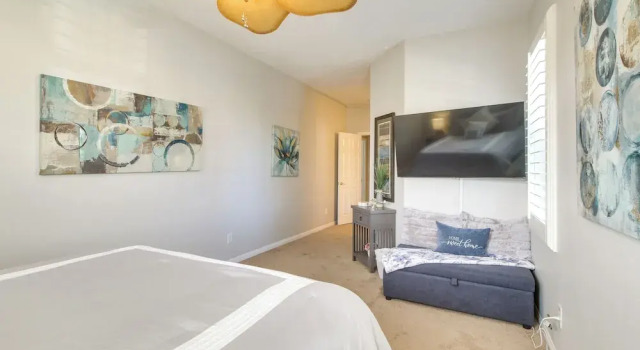 2 Mi to Empire Polo Club: Indio Home w/ Fireplace!, Забронировать Отель Индио Coachella Valley, рядом с Загородный клуб Indian Palms