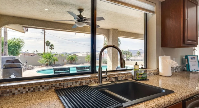 Коттедж Havasu Oasis w/ Pool & Spa on Quiet Cul-de-sac