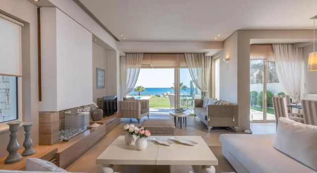 Hersonissos Beach Villa - Your Seafront Retreat by etouri, Book Villa Limenas Hersonissou Hersonissos