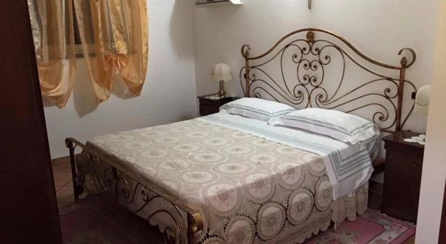 L'Orto Degli Ulivi, Book Hotel Stilo Calabria