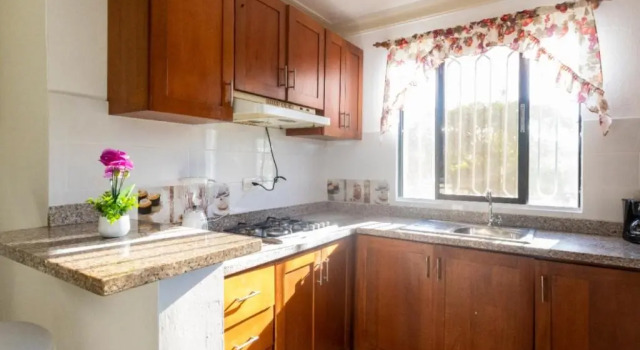 Апартаменты с 2 комнатами с балконом и с видом на город Fully Equipped 2br Apt-dt5mins To The Beach
