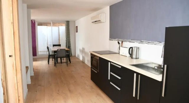 F2 Rigaud, Забронировать Отель Монпелье Hérault, рядом с Торговая палата Hôtel Saint-Côme
