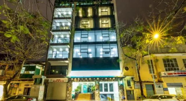 Phong Lan Building and Apartments