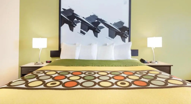 Номер Standard Super 8 by Wyndham Kokomo