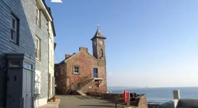 Nirvana, Book Hotel Torpoint Cornwall