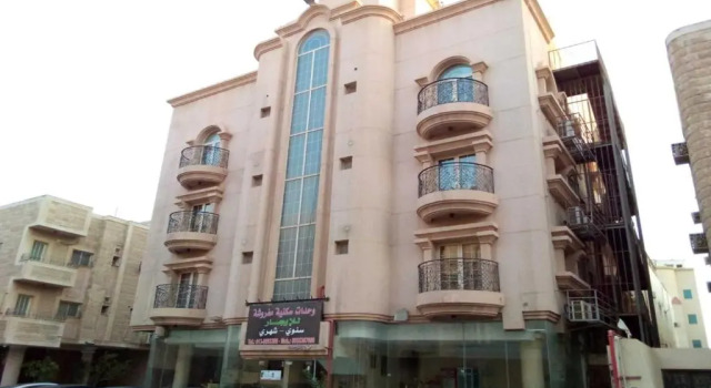 OYO 640 Home Furnished 3-Bedroom Apartment