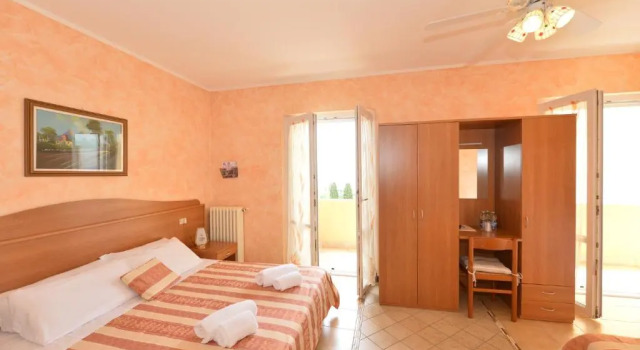 Трёхместный номер Comfort Hotel Panoramica