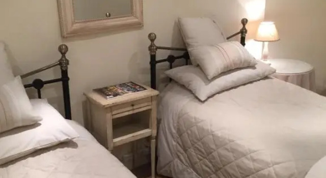 Super Spacious Regency Flat with Parking