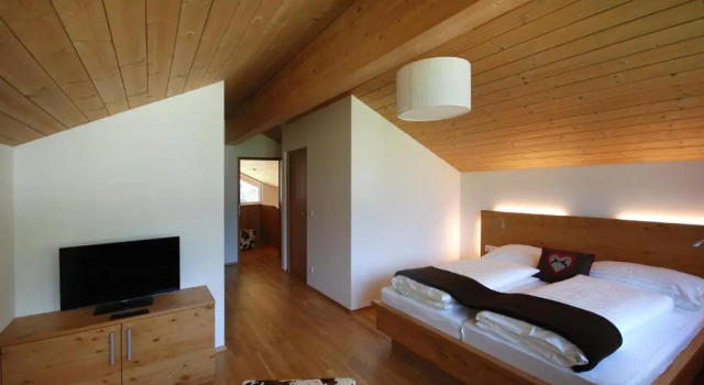 EdelWeiss AlpinLodge, Забронировать Отель Отели Матрай-ин-Осттироля с бассейном, рядом с Гондольный подъемник Голдрид I, Бассейн
