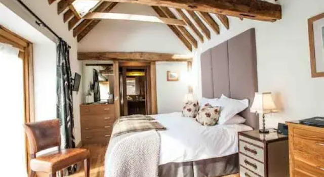 The Barn at Roundhurst, Prenota Hotel Haslemere 