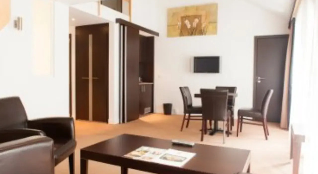 Progress Hotel