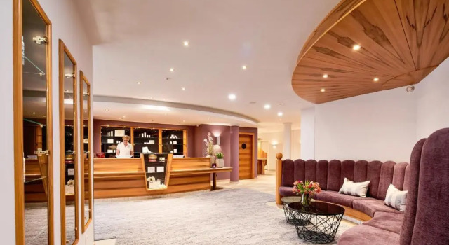 Hotel Edelweiss Berchtesgaden, Varaa Hotelli Hotellit Baijeri pysäköinnillä, Pysäköinti