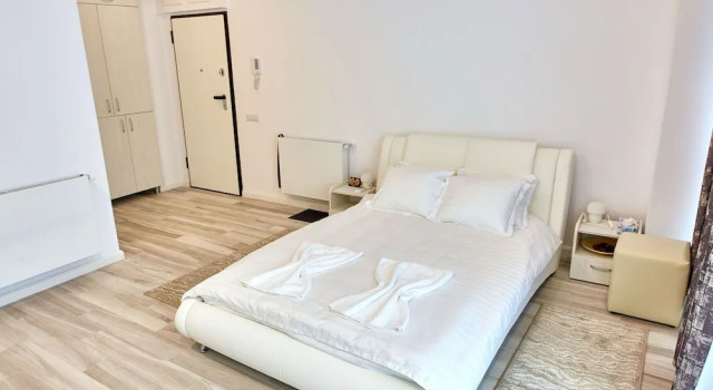 Apartamente, Varaa Huoneisto Hotellit Mamaia-Sat pysäköinnillä, Pysäköinti