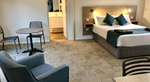 Двухместный номер Executive Gundagai Cabins & Tourist Park