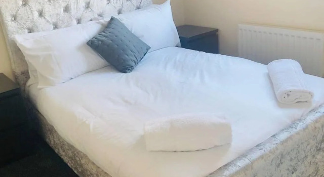 Canal Waterfront Townhouse, Забронировать Отель Отели Англии 3 звезды, 3*