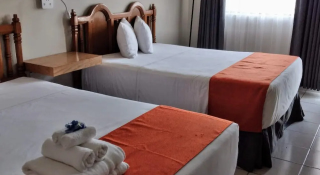 Номер Standard HOTEL LOS ROBLES