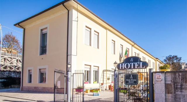 Hotel Porta Rivera, Book Hotel Hotels in Abruzzo with Parking, Parking
