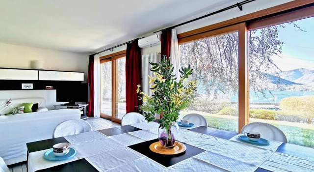 Sumptuous and panoramic Lake Como villa., Book Villa Lierna Como