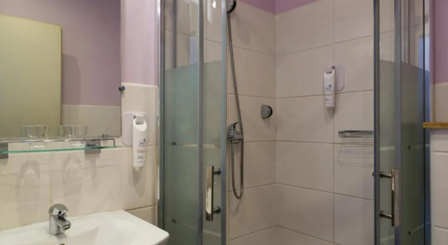 Четырёхместный номер Standard Urban Style Hotellerie du Cheval Noir