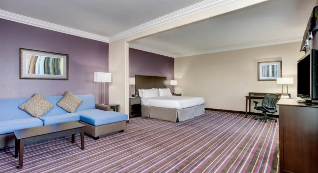 Двухместный люкс Holiday Inn Express & Suites Raceland - Highway 90 by IHG