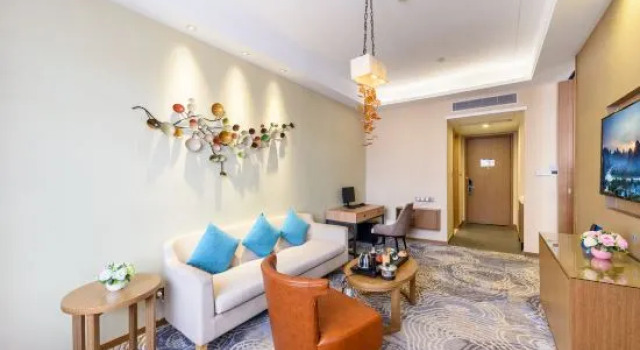 Люкс Business Qianhai Holiday Hotel