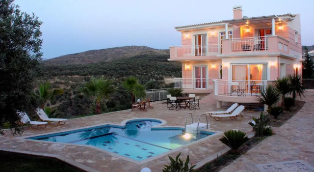 Вилла с 4 комнатами Cretan Exclusive Villas