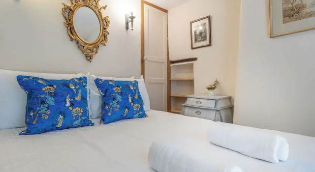 Eilmers Cottage Lovely 4BD in Malmesbury, Забронировать Дом для отпуска Отели в центре Малмсбери, в центре